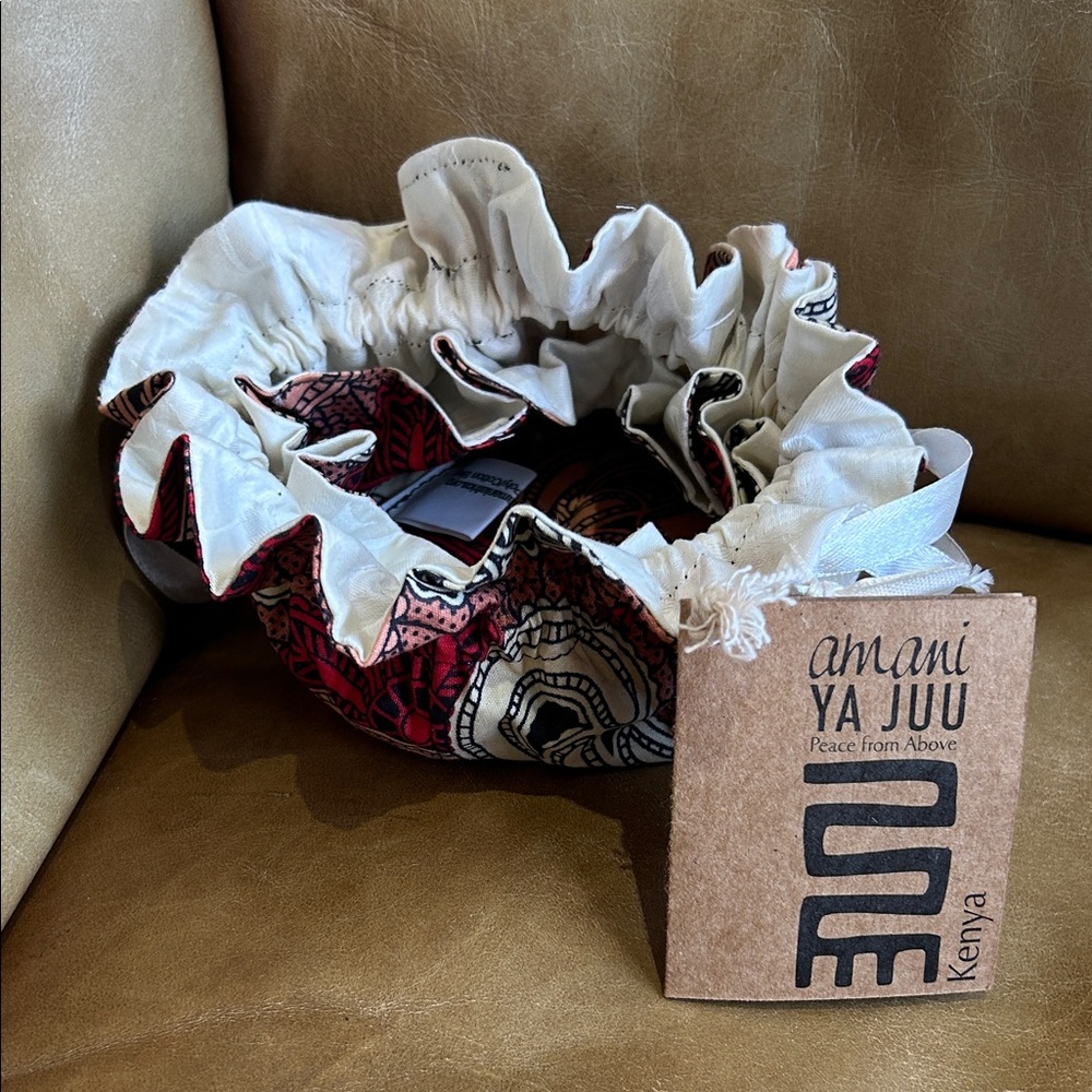 Amani Ya Juu Fabric Basket